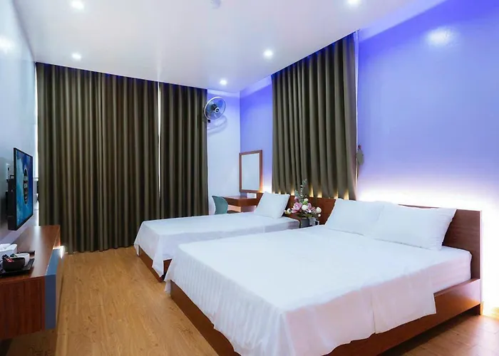 Golden Beach Hotel Hạ Long