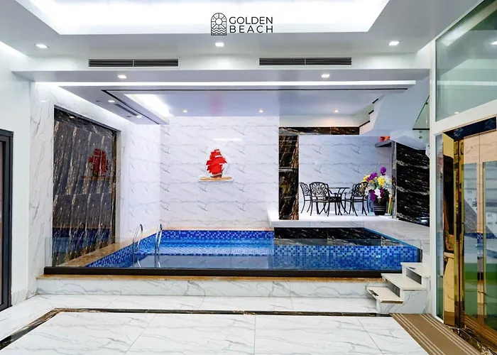 Golden Beach Hotel * Hạ Long
